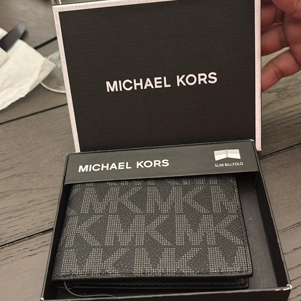 MK wallet new in the box